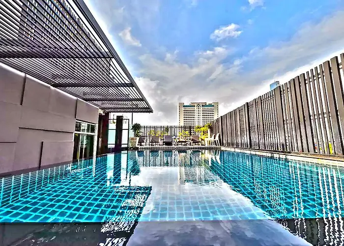 H-residence Hotel 3*