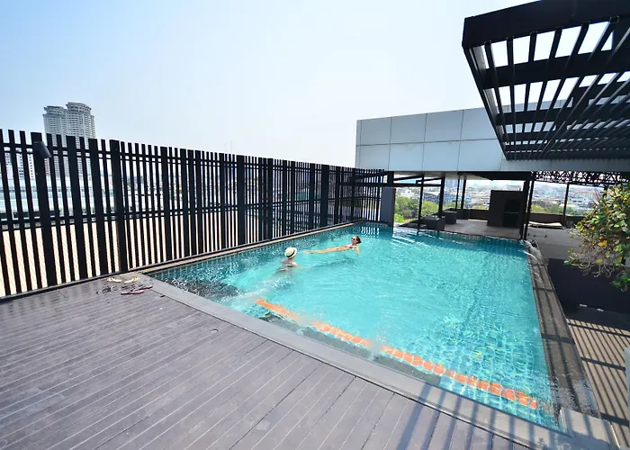 H-residence Hotel 3*