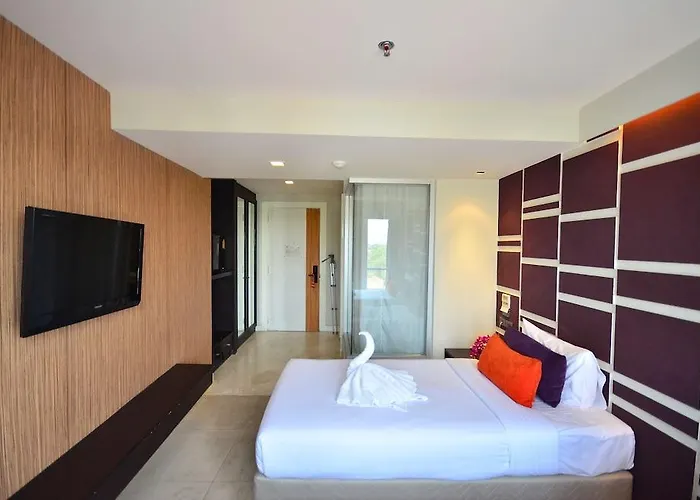 H-residence Hotel 3*